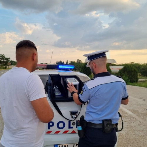 Șofer băut și fără permis, prins la volanul unei mașini neînmatriculate