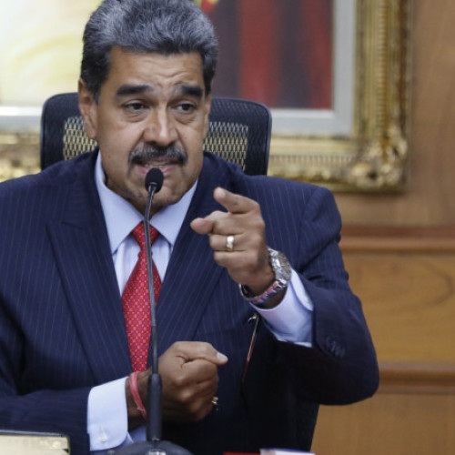 Nicolas Maduro amenință cu o &quot;nouă revoluție&quot; în Venezuela