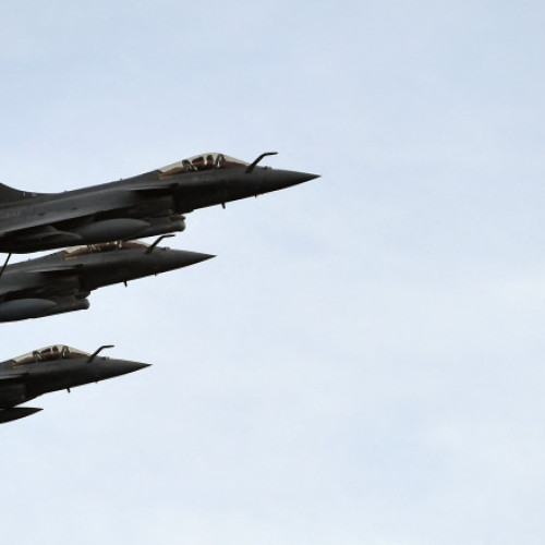 Coliziune între două avioane de luptă Rafale în estul Franței