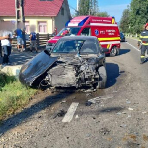 Accident rutier la Vicovu de Jos: doi răniți