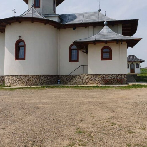 Bărbat găsit decedat la Schitul &quot;Acoperământul Maicii Domnului&quot; din Siret