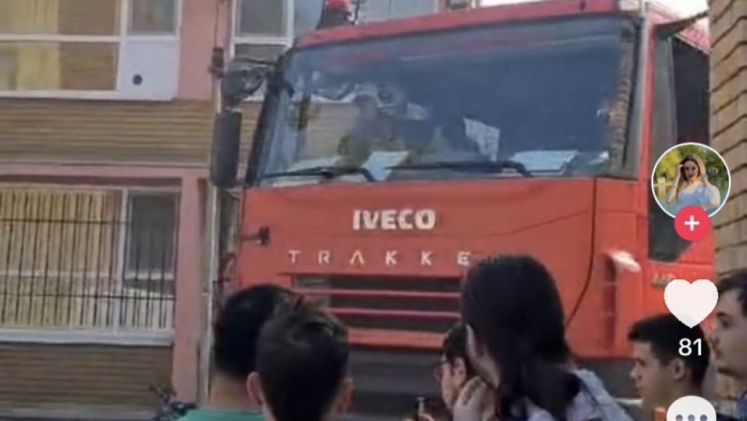 Incendiu la un cămin al Politehnicii București: studenții s-au autoevacuat