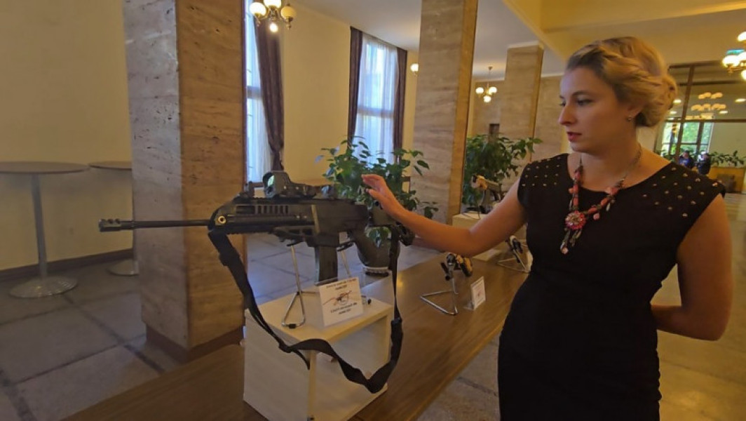 O nouă armă de asalt dezvoltată la Fabrica de Arme Cugir