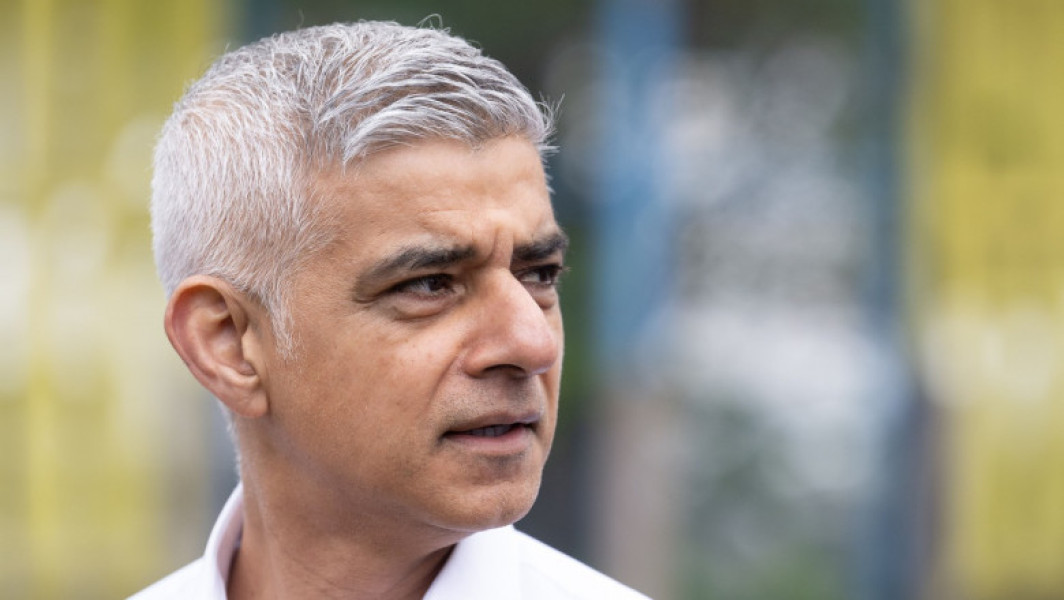 Primarul Londrei, Sadiq Khan, îndeamnă la vot împotriva lui Donald Trump