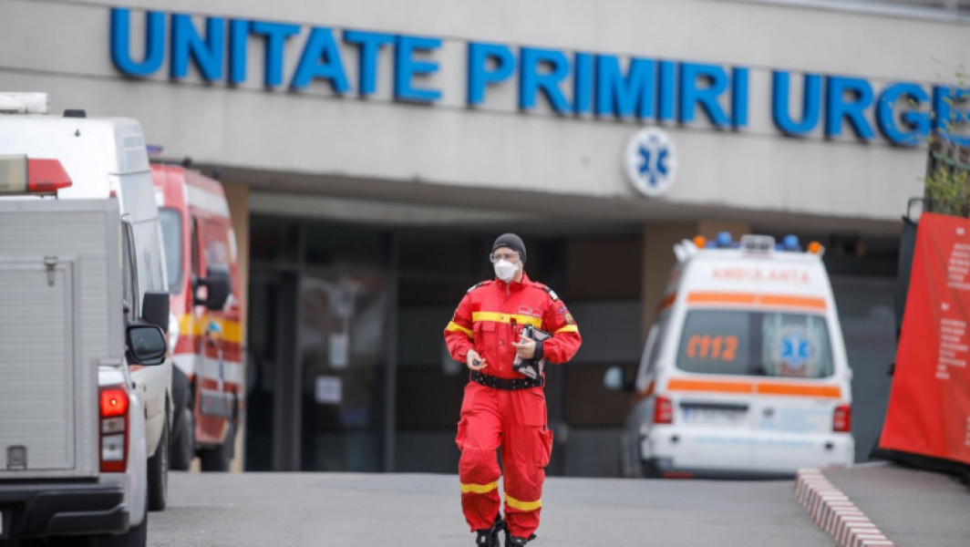 Asemenea clipe de groază: un bărbat de 80 de ani reușește să ajungă la urgențe după un șoc anafilactic