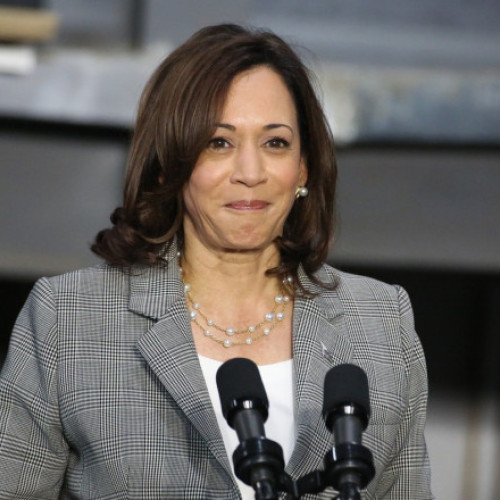 Kamala Harris răspunde atacurilor privind lipsa copiilor biologici