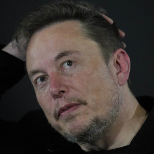 Elon Musk și umorul controversat despre Kamala Harris, în interviul cu Tucker Carlson