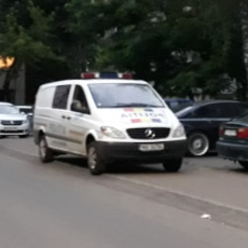 Incidente violente după o partidă de poker între veri în Frasin