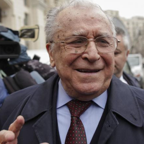 Ion Iliescu, diagnosticat cu cancer la plămâni, se află internat la Spitalul &quot;Agrippa Ionescu&quot; din București, unde a fost adus săptămâna trecută