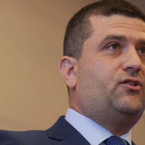 Ministrul Economiei, după incendiul de la Fabrica de Arme Cugir: Așteptăm rezultatele anchetei