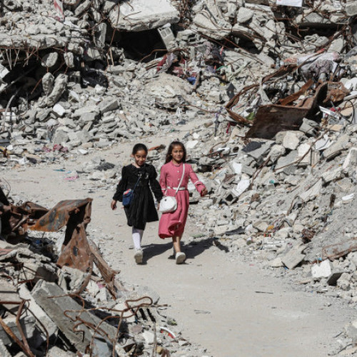 Spitalul Al Rantisi din Gaza, vizat de bombardamente israeliene multiple