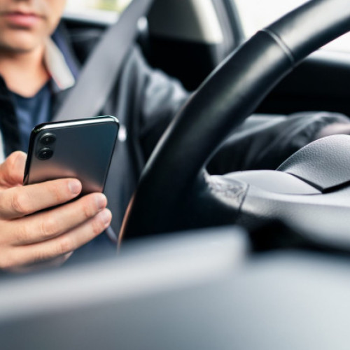 Cinci coordonatori ai firmelor de ride sharing trimiși în judecată pentru evaziune fiscală și spălare de bani