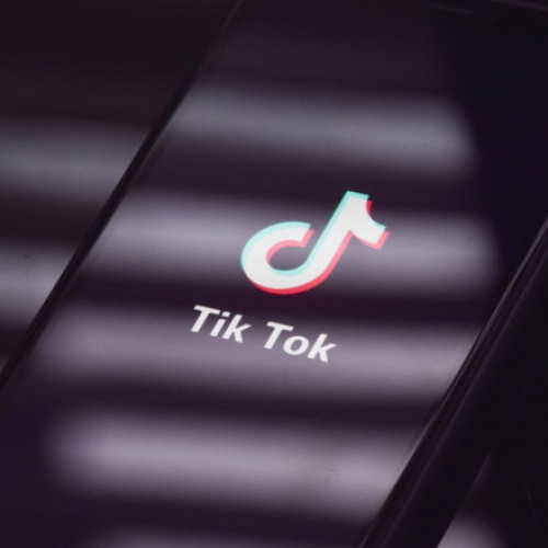 TikTok elimină peste 100.000 de conturi false în campania electorală din Moldova