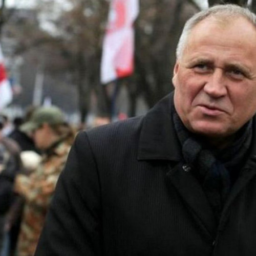 Mikola Statkevici, deținut politic eliberat, refuză să părăsească Belarusul