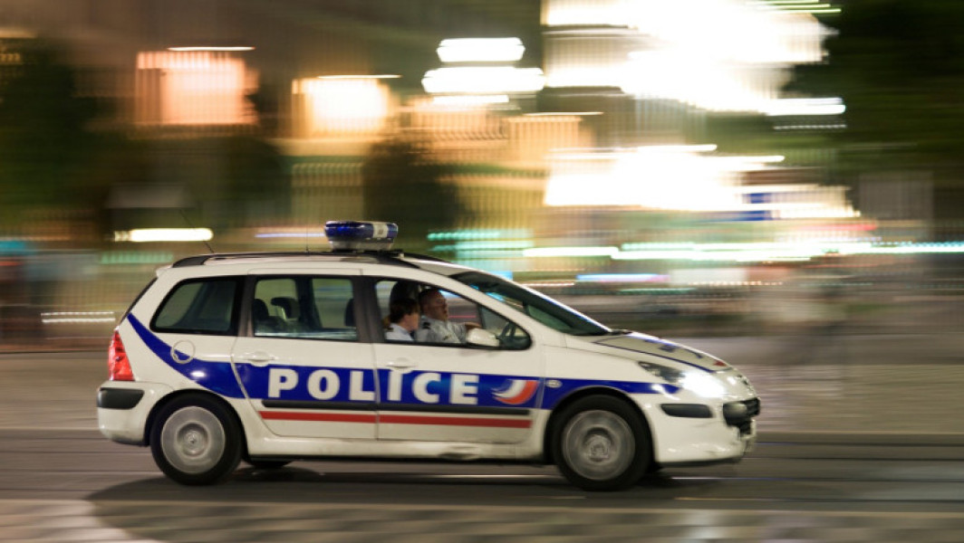 Atac cu maceta lângă o școală din Toulon, bărbatul ucis de poliție după confruntare