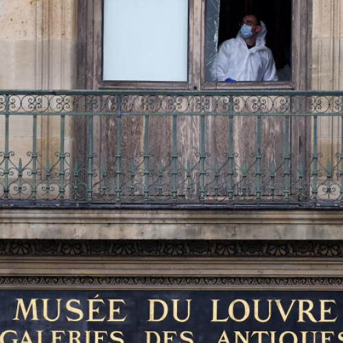 Parola „Luvru” a facilitat furtul bijuteriilor de la muzeu