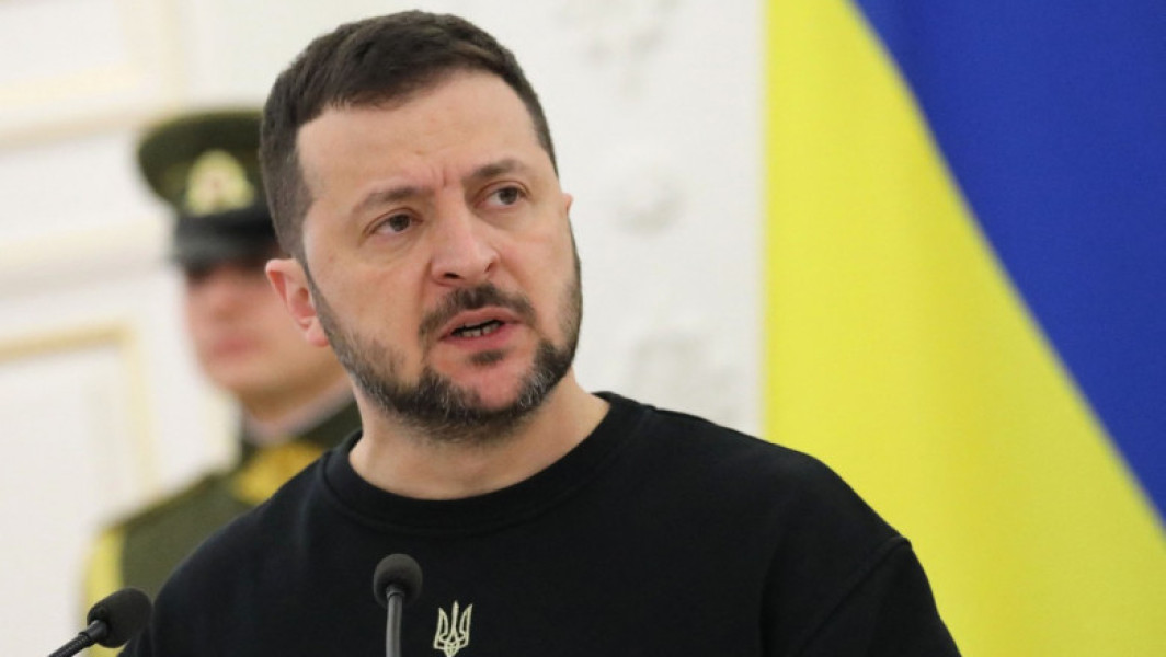 Zelenski solicită SUA să deblocheze ajutorul militar pentru a salva armata ucraineană