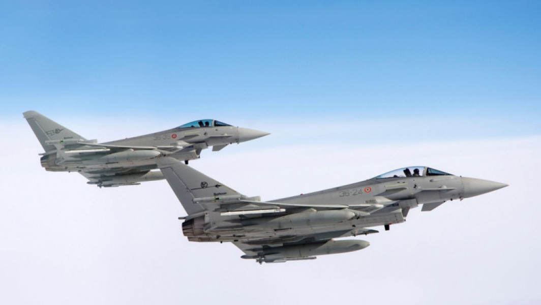 Avioane de luptă italiene interceptează aeronave ruse în Marea Baltică