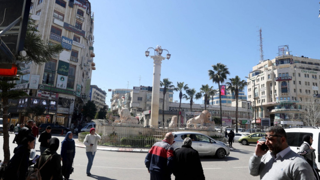 Tehnologia invaziva a Israelului in utilizarea masiva a supravegherii. Informatii de la NYT: Blue Wolf in Cisiordania este folosit de catre cetateni pentru dispozitive de recunoastere faciala