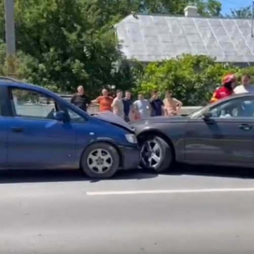 Accident rutier în Dumbrăveni: Șofer de 63 de ani intră pe contrasens și provoacă un impact grav