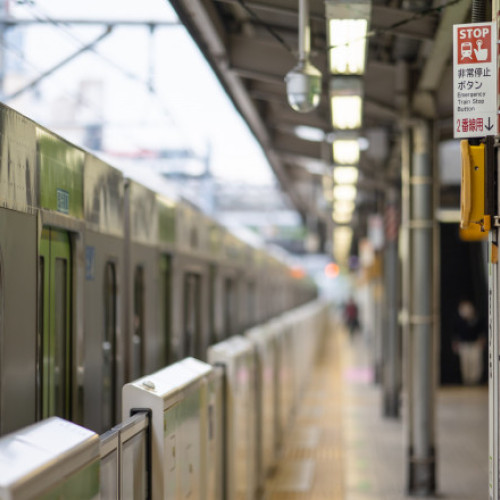 Un japonez a murit într-un tren din regiunea Tokyo